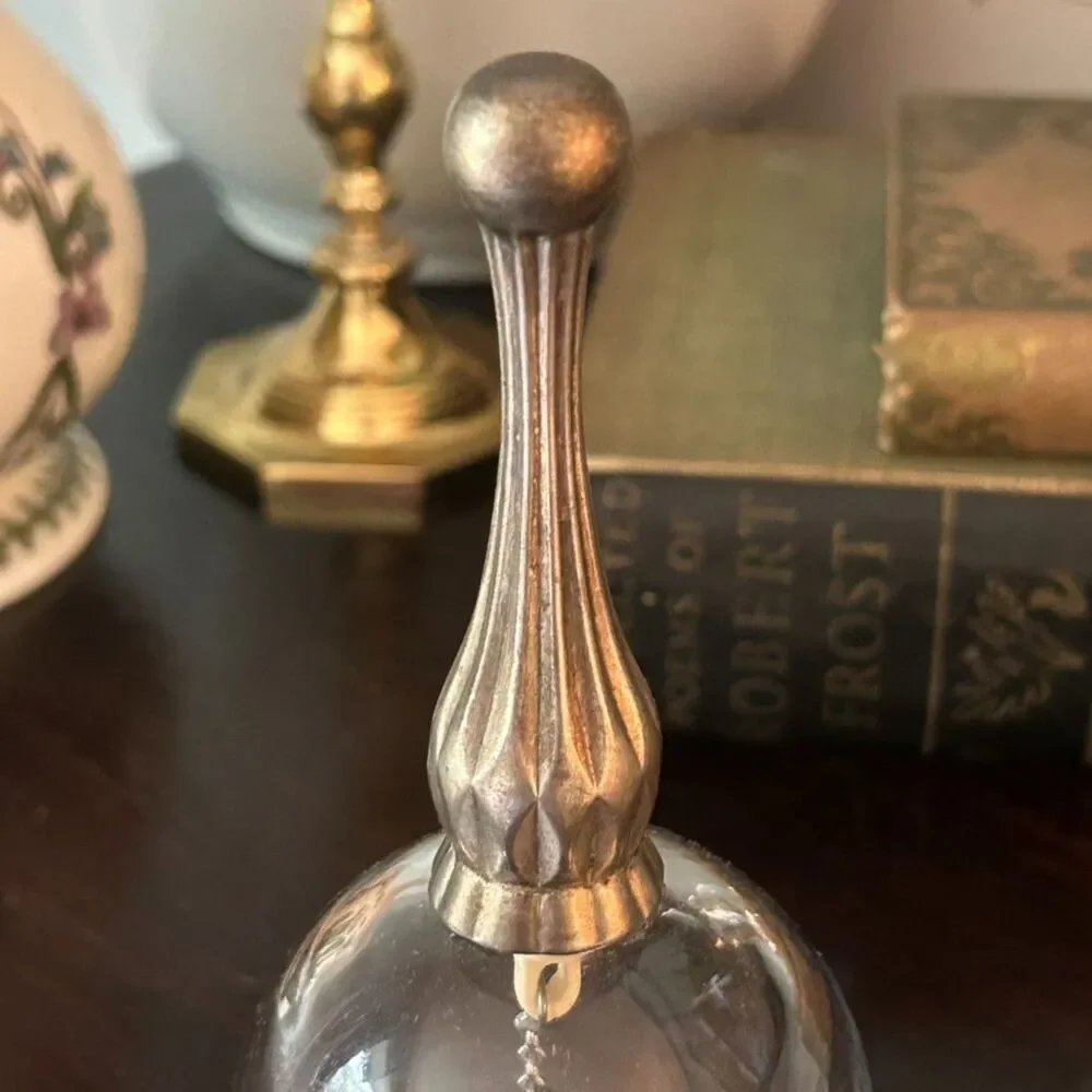 Vintage Royal Crystal Rock Bell – Lead Crystal with Silver Plate Handle - Picture 3 of 4